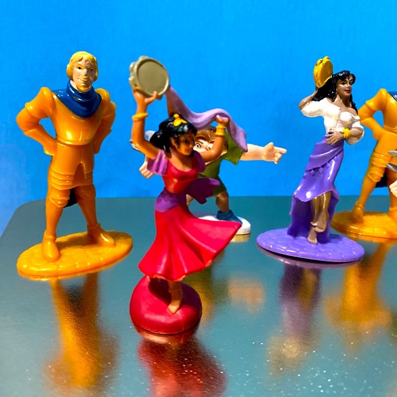DISNEY VINTAGE 90s HUNCHBACK OF NOTRE DAME FROLLE PVC FIGURES BUNDLE OF 6 - Picture 3 of 13